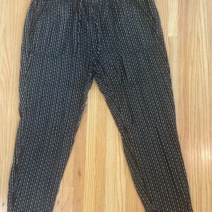 Old Navy Black and White Patterned Pants